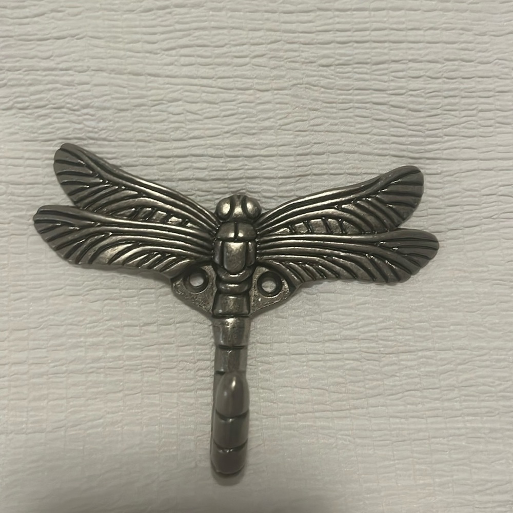 Dragonfly wall hooks